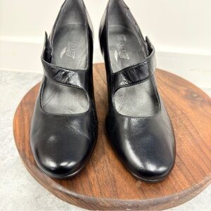 Aerosoles Heel Rest Black Leather Mary Jane Comfort Heels sz 8